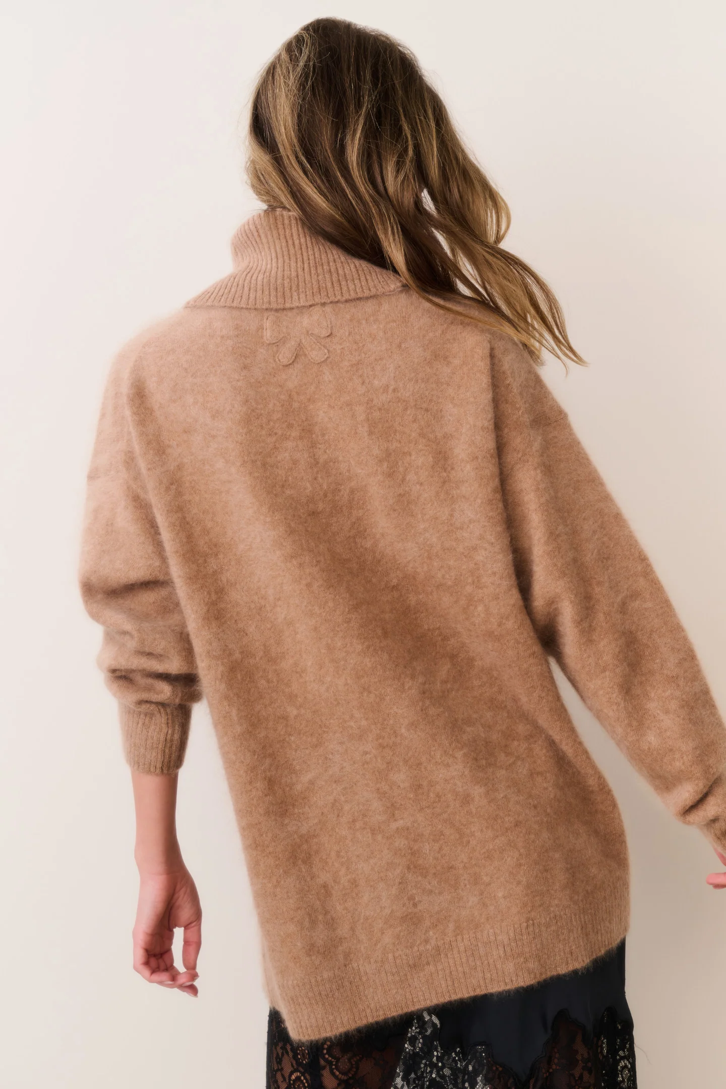 Nia Cashmere Turtleneck Sweater - Image 9