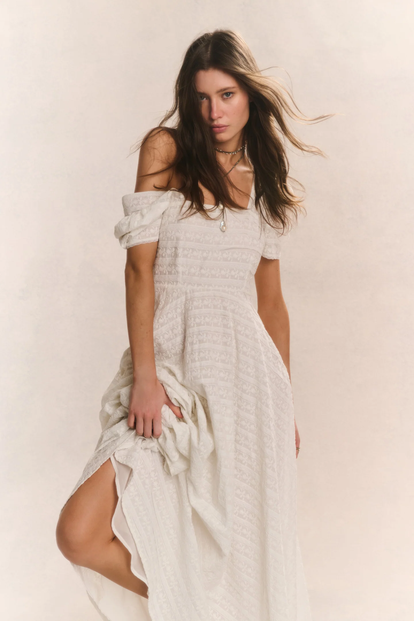 Ryan Catalina Lace Maxi Dress - Image 4
